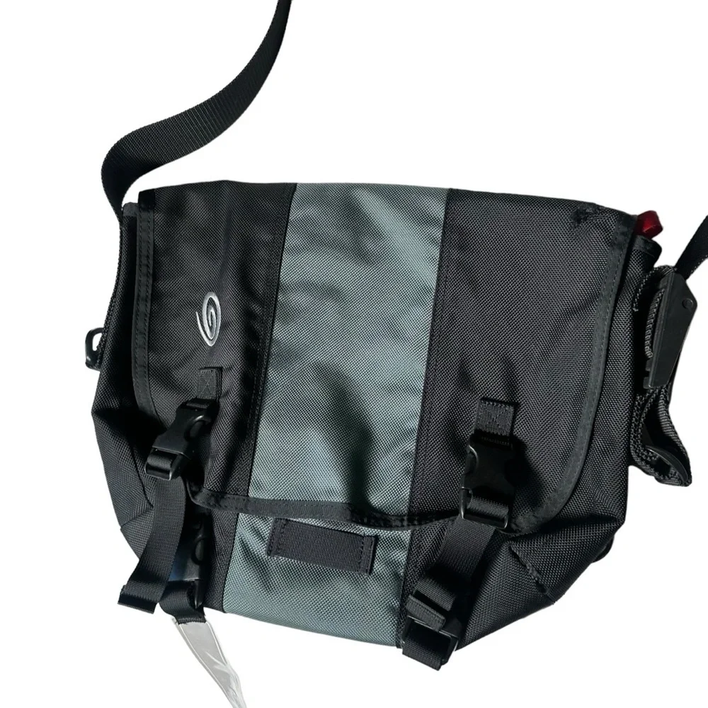 TIMBUK2 Nylon Black and Gray classic Medium messenger Bag